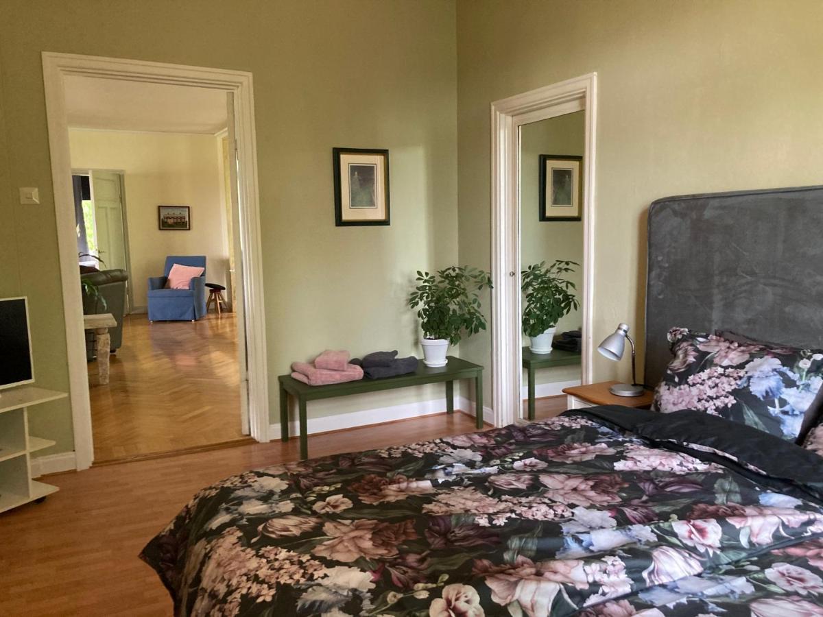 Ekeby I Bro Bed & Breakfast Bagian luar foto