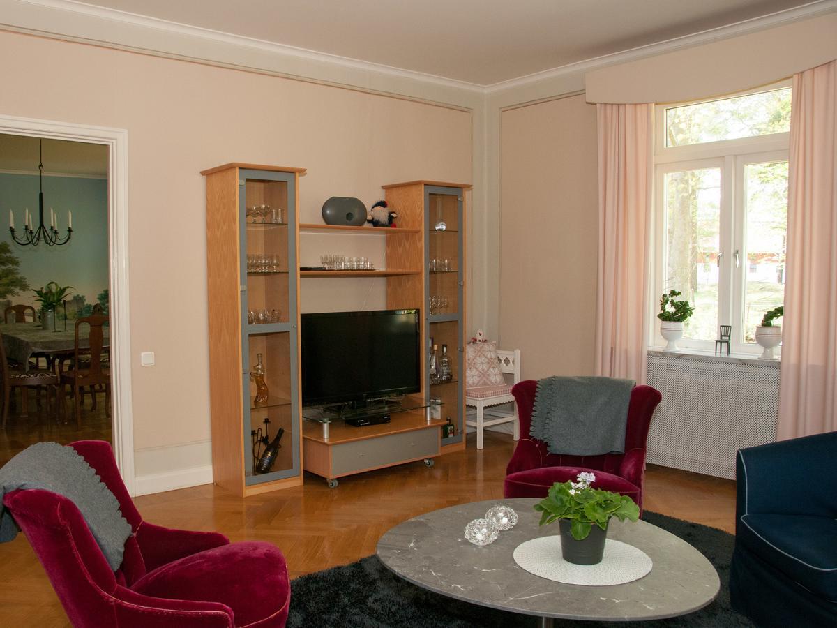 Ekeby I Bro Bed & Breakfast Bagian luar foto